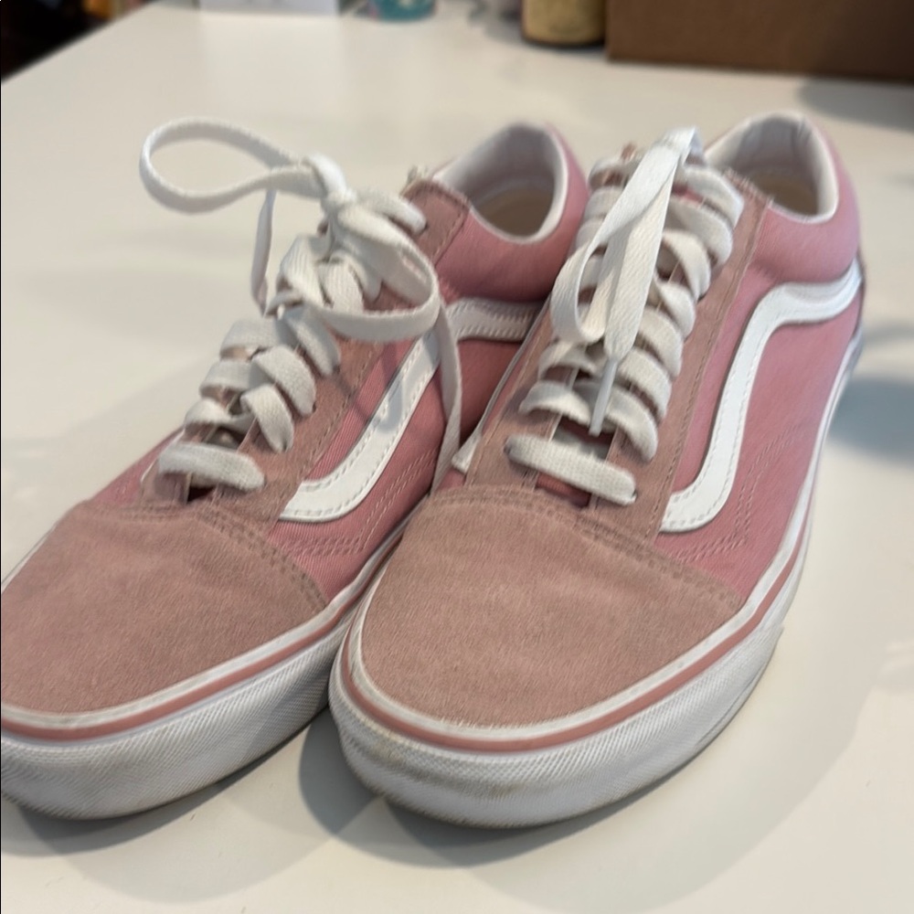 Vans Women's Pink and White Sneakers